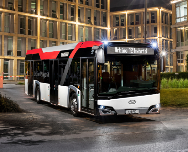 1649116875 Barcelona transit operator orders 87 more Solaris hybrid buses