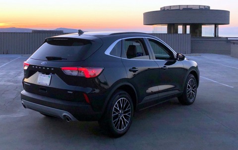 2022 Ford Escape Plug-in Hybrid Titanium FWD