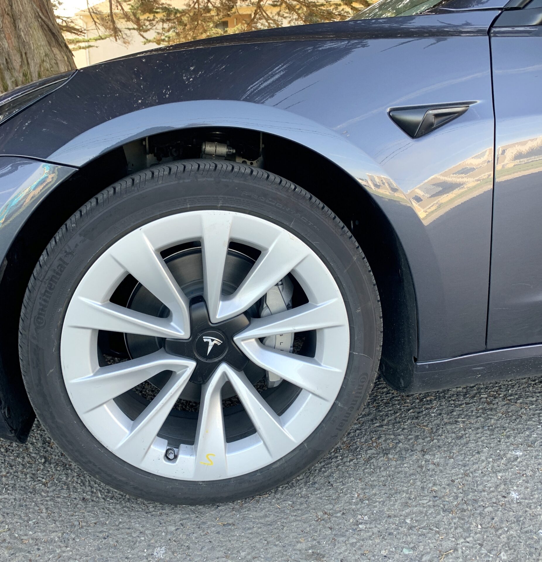 1649403429 Tech Why Dont Tires Last as Long on an EV