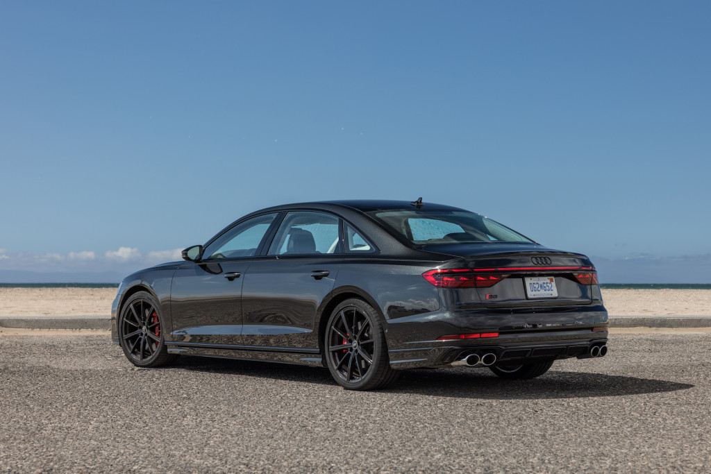 2022 Audi S8