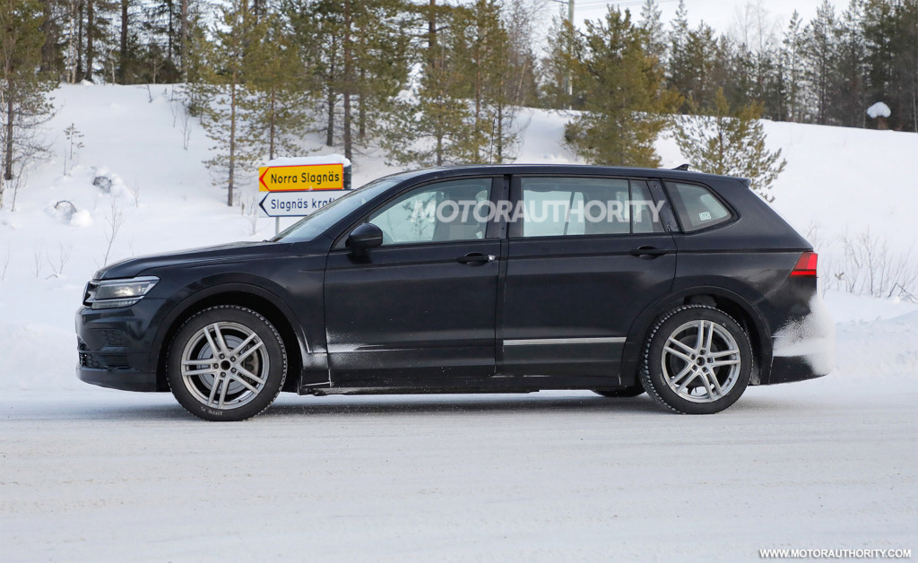 Possible Volkswagen ID.8 test mule spy shots - Photo credit: S. Baldauf/SB-Medien