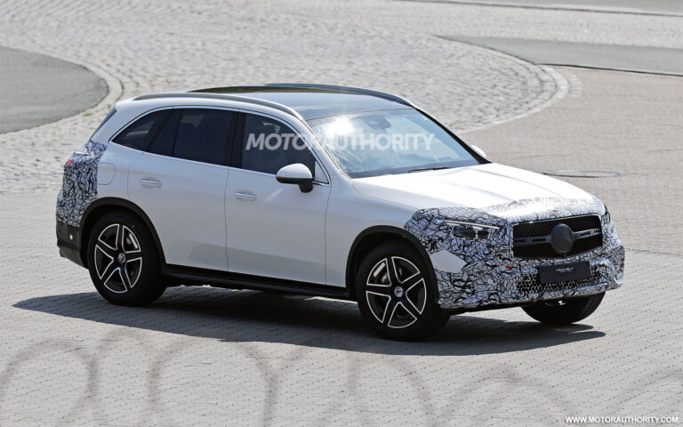 1651587196 Popular crossover coming in for redesign
