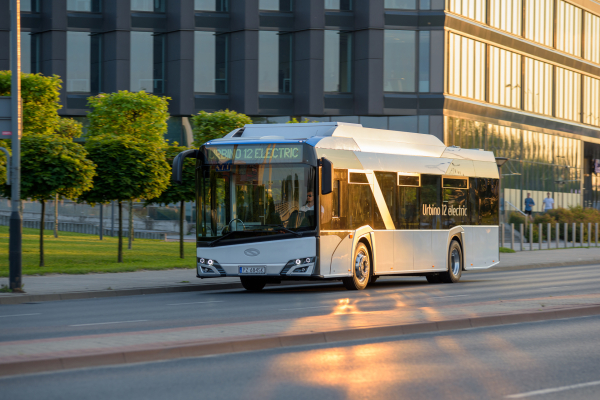 1652519012 Madrid orders 60 Solaris electric buses