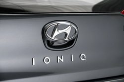 2017 Hyundai IONIQ Hybrid
