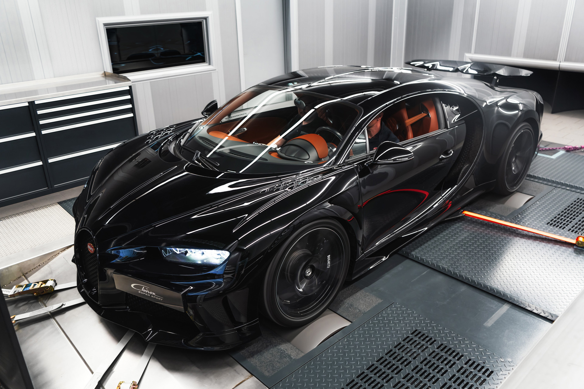 1652883723 Bugatti Chiron Super Sport produces 1596 hp on the dyno