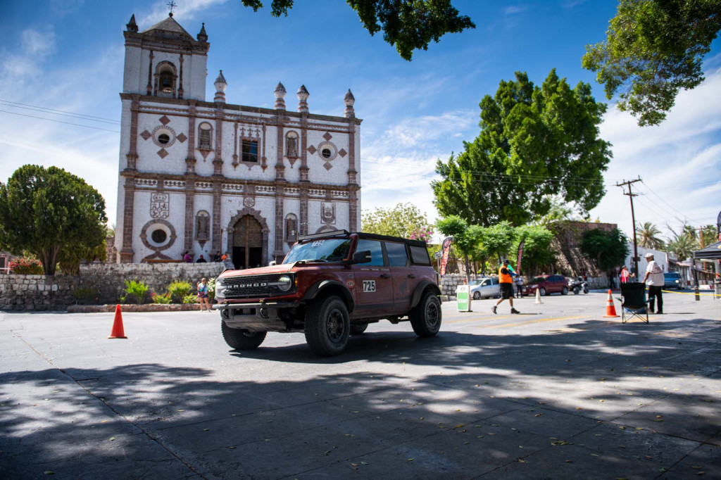 2022 Ford Bronco Wildtrak with Hoss 3.0 package at Mexican 1000