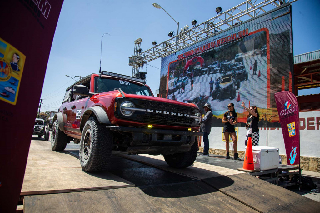2022 Ford Bronco Wildtrak with Hoss 3.0 package at Mexican 1000