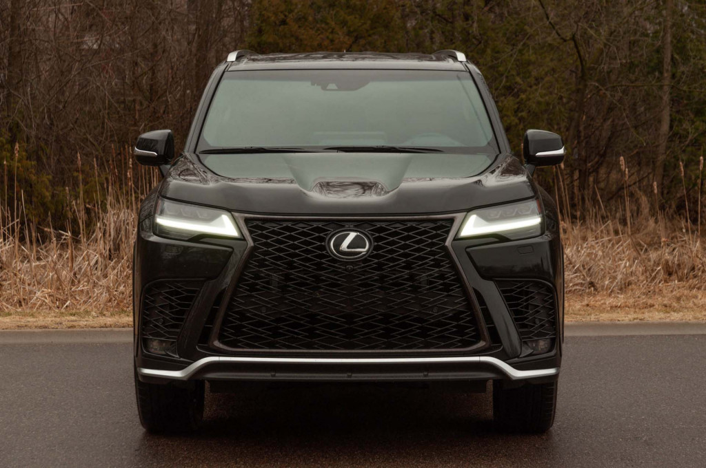 2022 Lexus LX 600 F Sport Handling