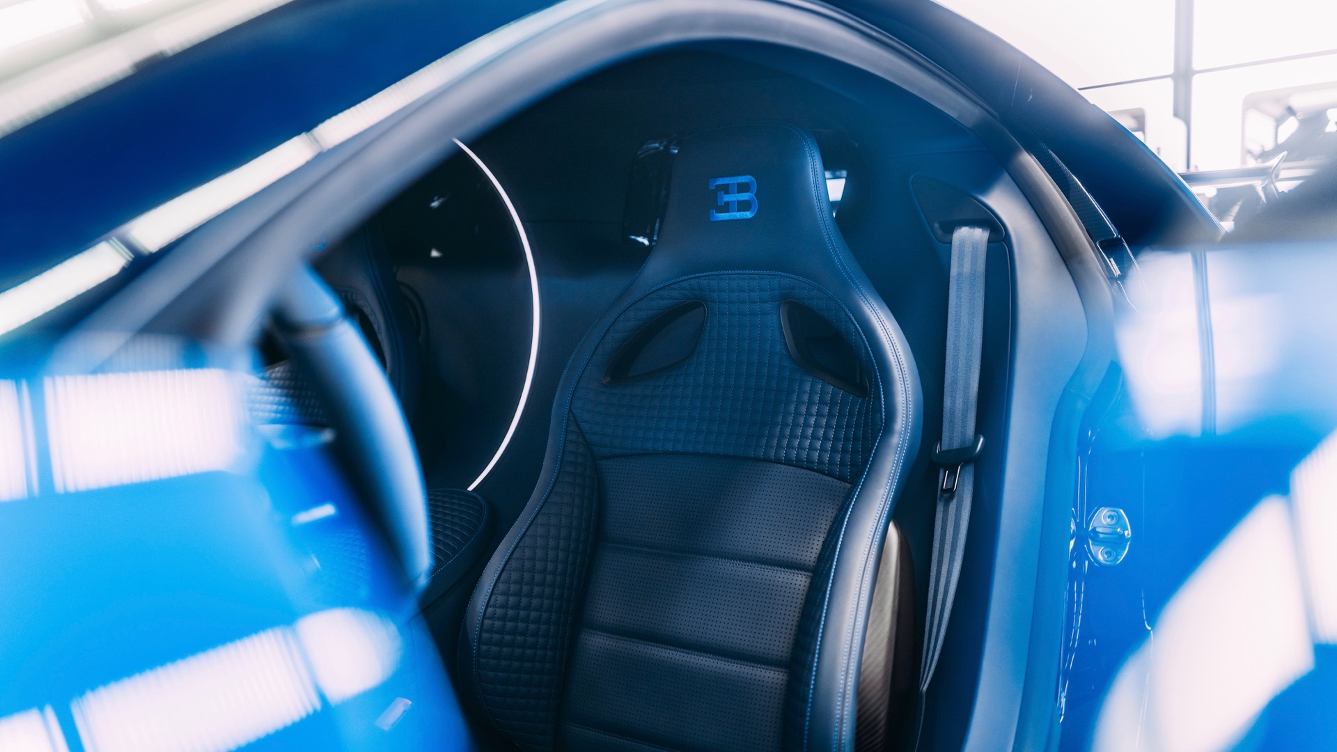1653311468 Bugatti Centodieci interior pays tribute to EB 110 Super Sport