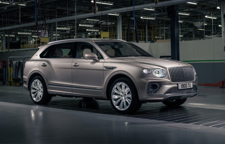 1653403652 Bentley Bentayga Extended Wheelbase launch kicks off with Azure special