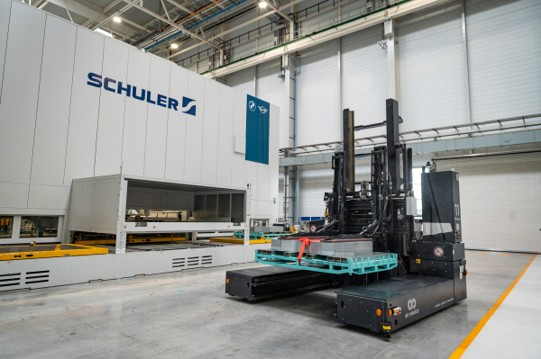 1653728415 BMW Group opens new automated steel pressing facility at Swindon