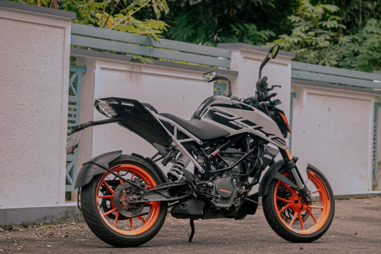 How to clean a motorcycle – The Car Spotter Blog