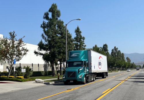 Nfi-volvo-vnr-electric-and-trailer