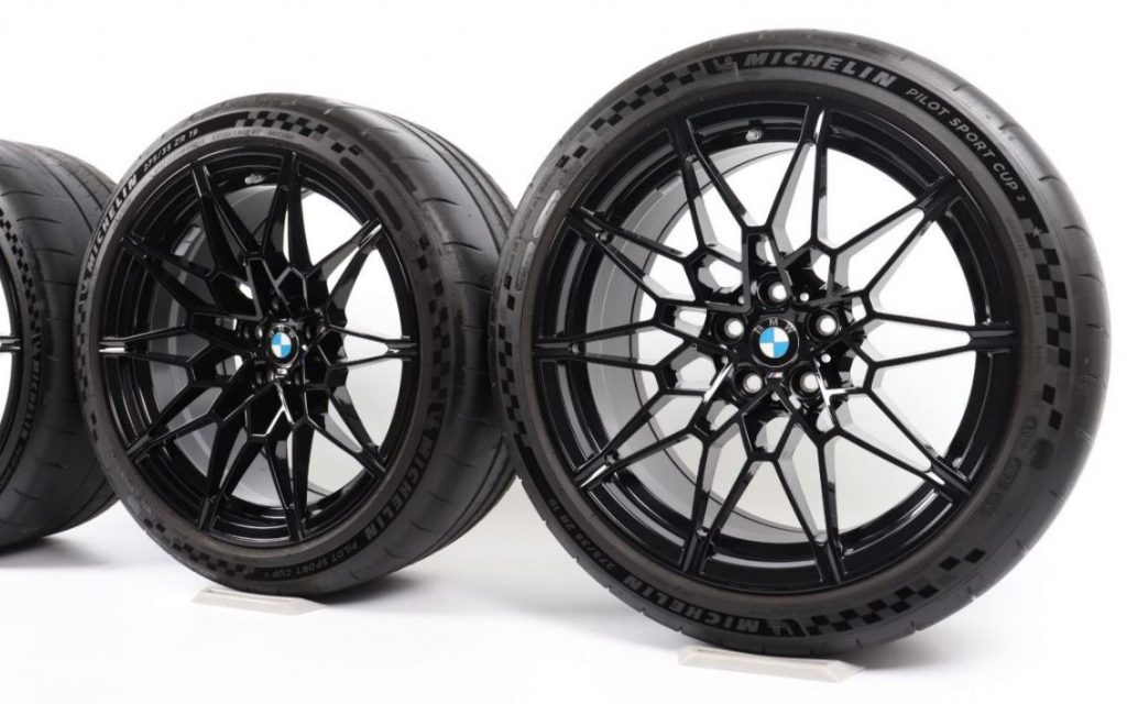 G82 BMW M4 - Tires