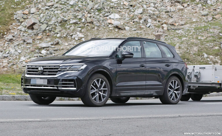 1655892013 2023 Volkswagen Touareg spy shots Mild update for mid sizer