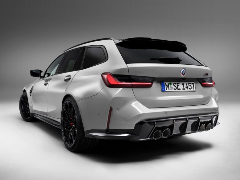 2023 BMW M3 Touring rear