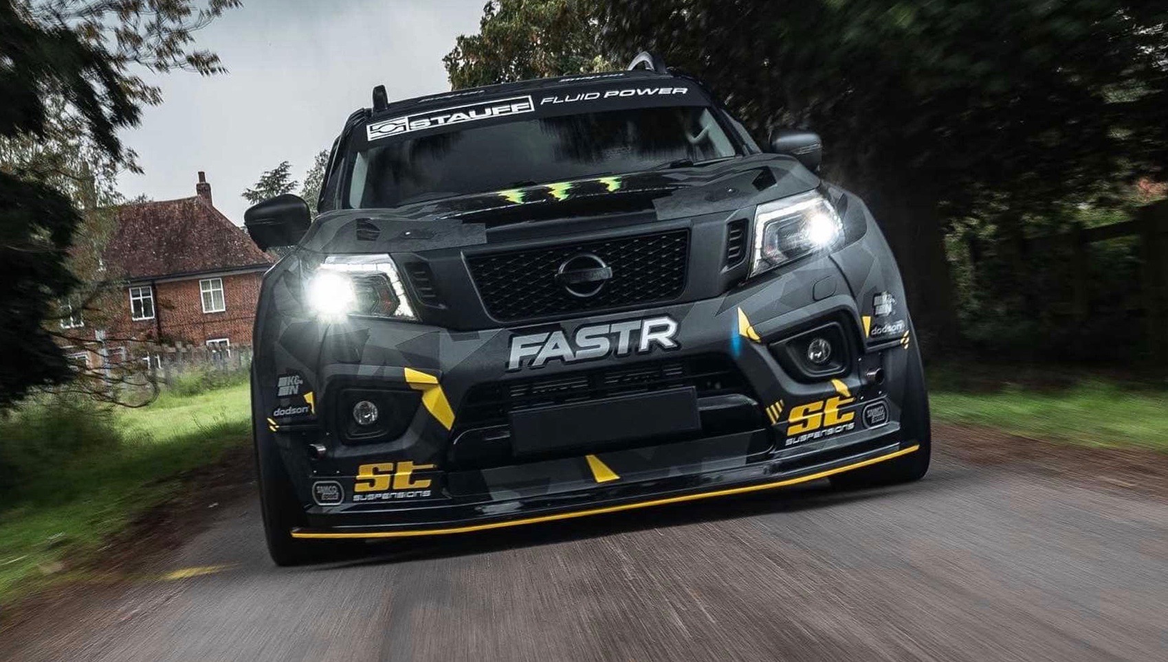 Nissan Navara R is a pickup truck with a 1000 hp GT R