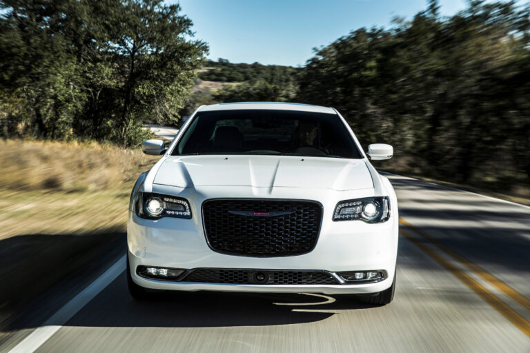 1657107372 Chrysler 300 will reportedly live on as EV
