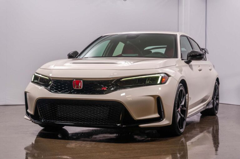 1658370273 2023 Honda Civic Type R grows larger smarter and faster