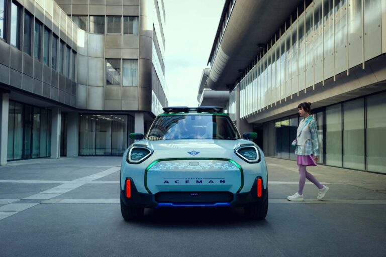2023 BMW M Hybrid V8 2023 Ford Escape Mini Aceman