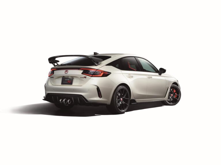 2023 Honda Civic Type R rear
