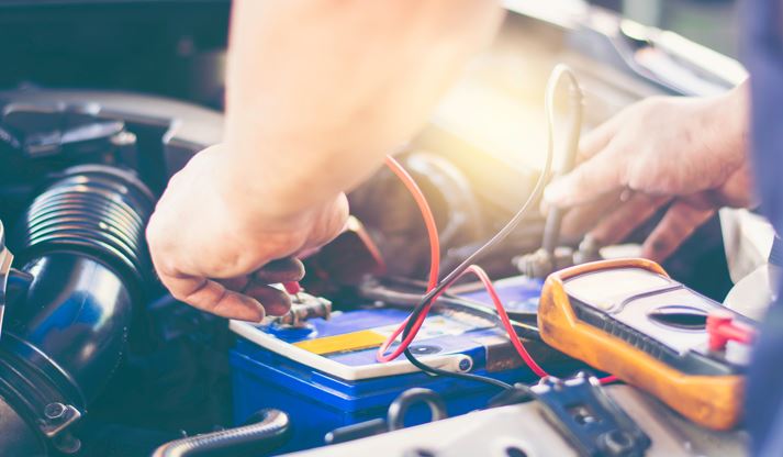 7 Important Car Maintenance Tips to Teach New Drivers