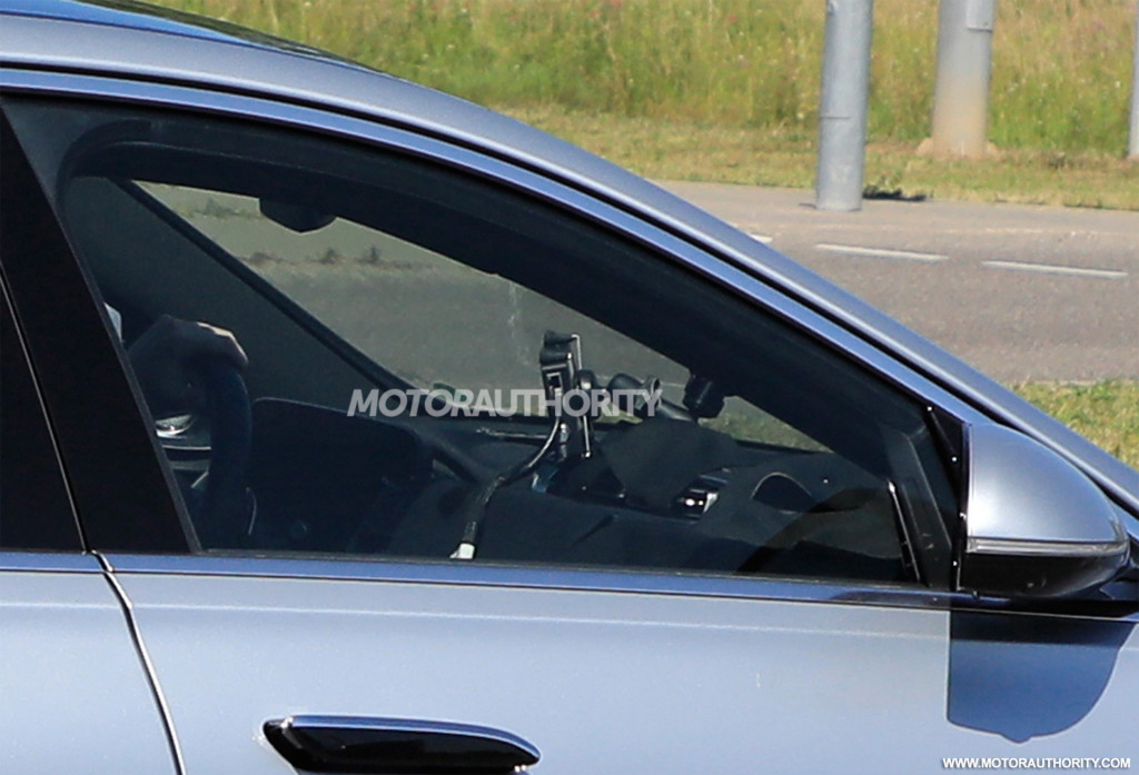 2025 Mercedes-Benz S-Class facelift spy shots - Photo credit: S. Baldauf/SB-Medien