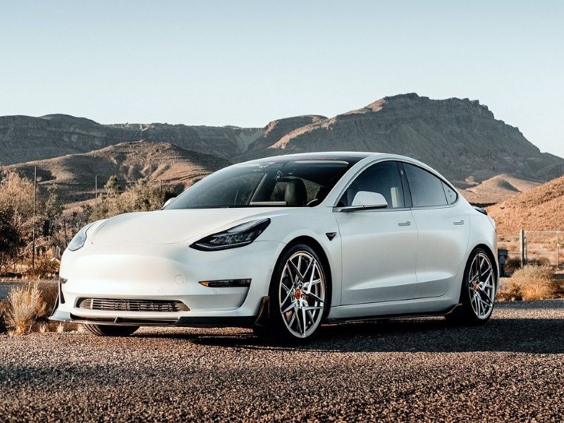 Tesla Model 3 Tesla Model 3