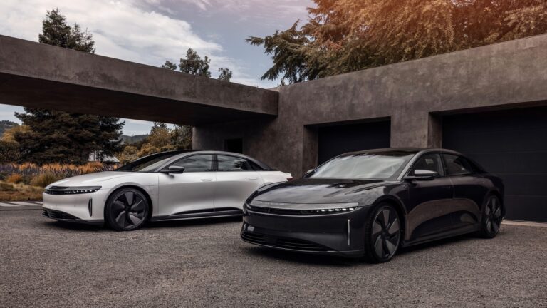 1659977808 Lucid Air Stealth Look takes automaker dark