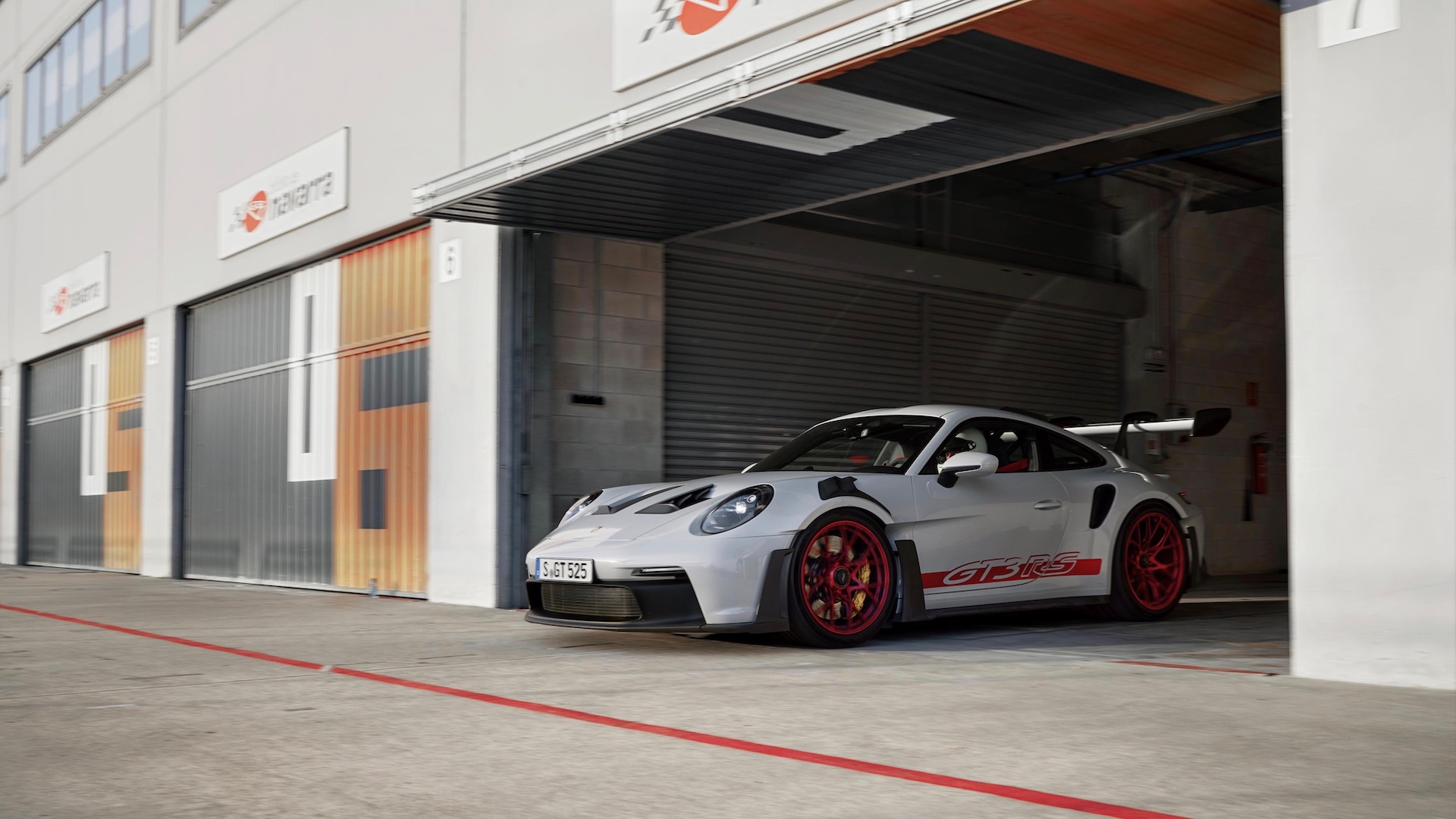 1660756420 2023 Porsche 911 GT3 RS makes fast faster