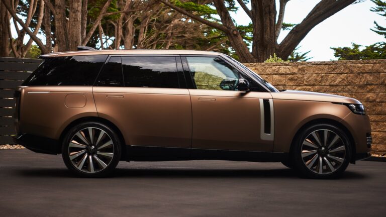 1661006004 2023 Range Rover SV Carmel Edition takes SUV exclusivity to