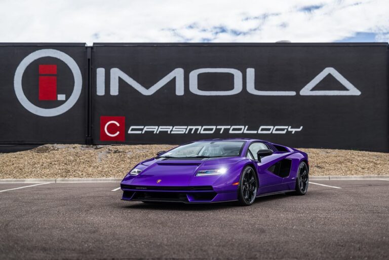 Purple Countach LPI-800