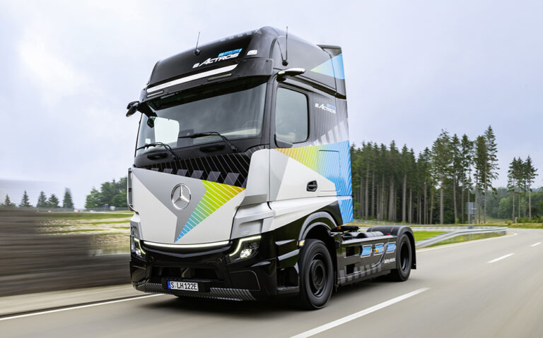 1664283707 Charged EVs Daimler unveils battery electric eActros LongHaul truck