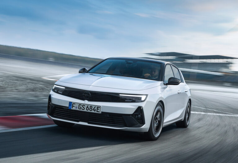 221 hp Opel Astra GSe is first model in electrified performance