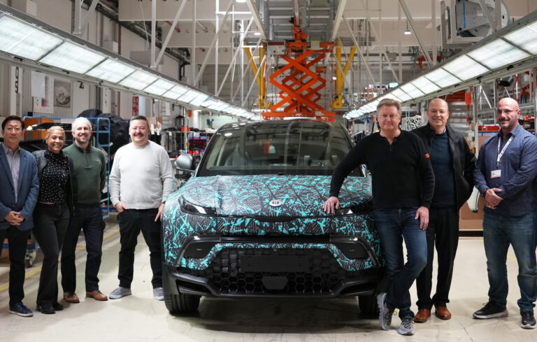 Contract manufacturer Magna Steyr plans US EV plant