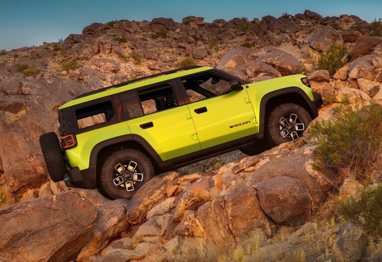 Jeep Recon Jeep Avenger Chevy Equinox EV Car News Headlines