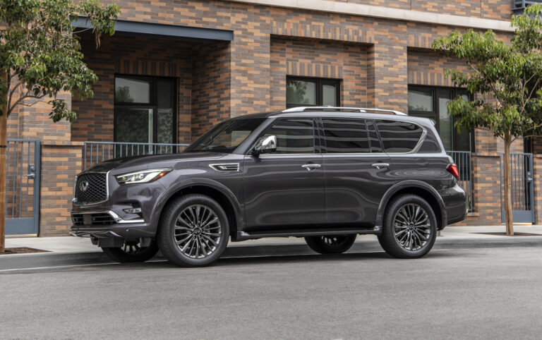 1665606450 2023 Infiniti QX80 adds minor tech updates