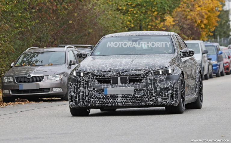 1665768377 Hybrid power set for redesigned super sedan