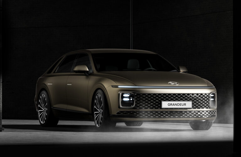 1666175013 Hyundai Grandeur sedan takes on bold new look