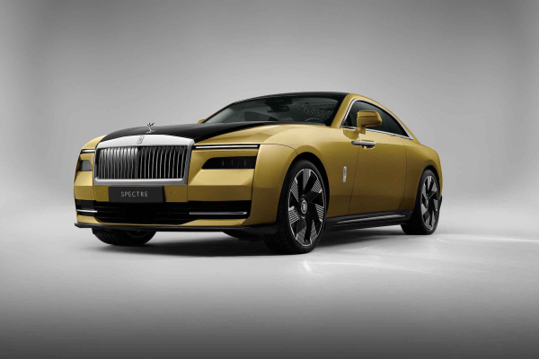 1666195736 Rolls Royce unveils Spectre the brands first fully electric car