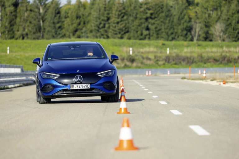 1666264111 Mercedes aims for zero crashes by 2050