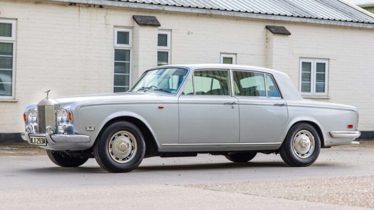 1666284858 Freddie Mercurys 1974 Rolls Royce Silver Shadow heads to auction