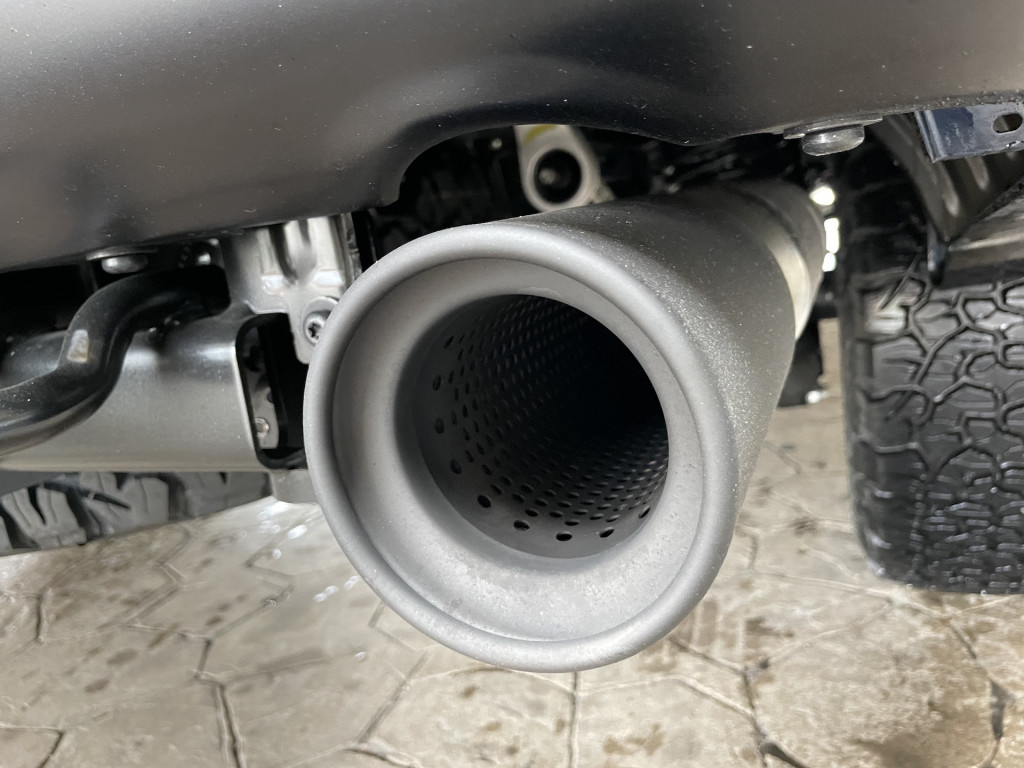 2023 Ford F-150 Raptor R's exhaust features 
