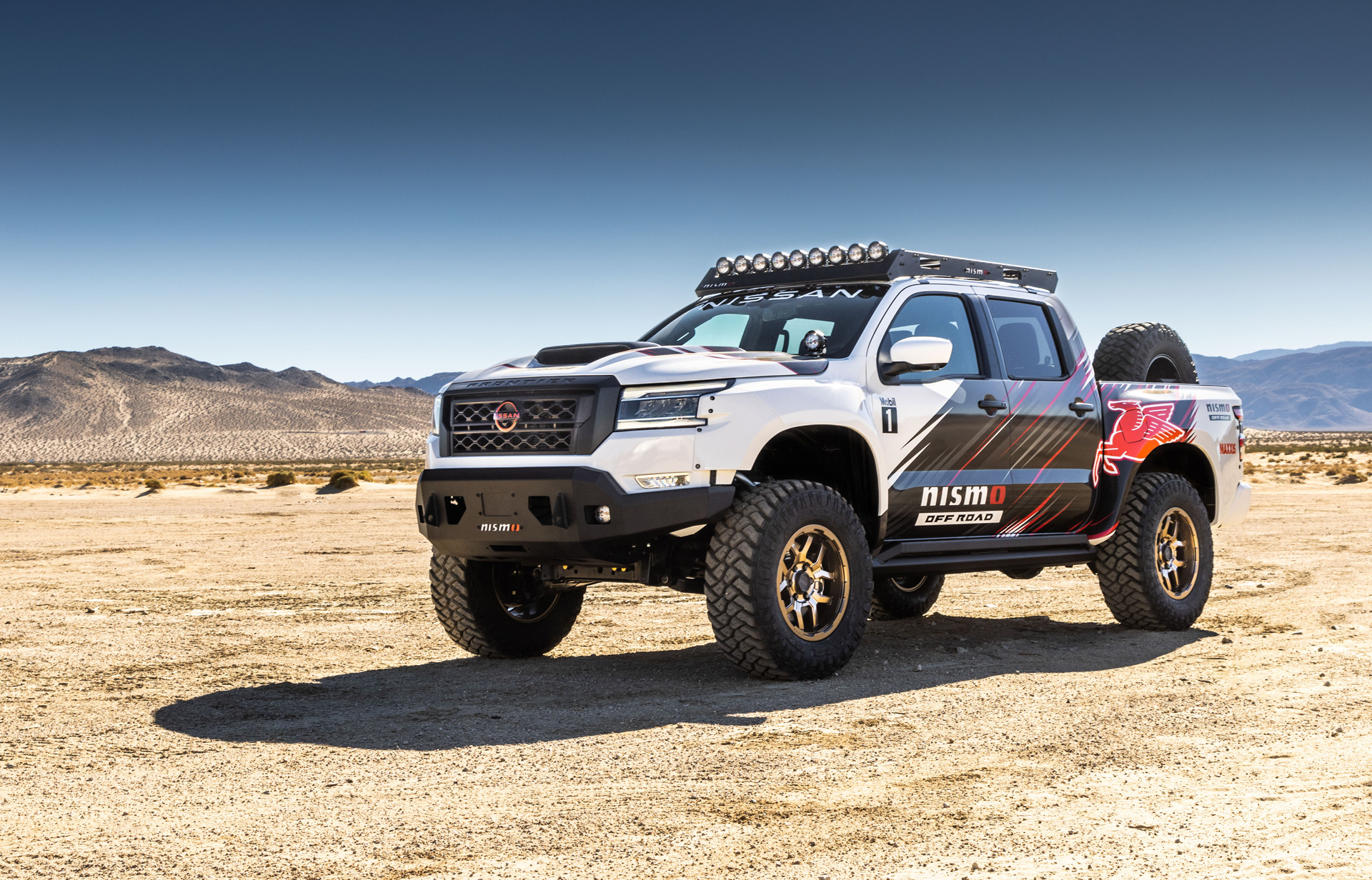 1667239137 Nissan reveals a V 8 powered Frontier