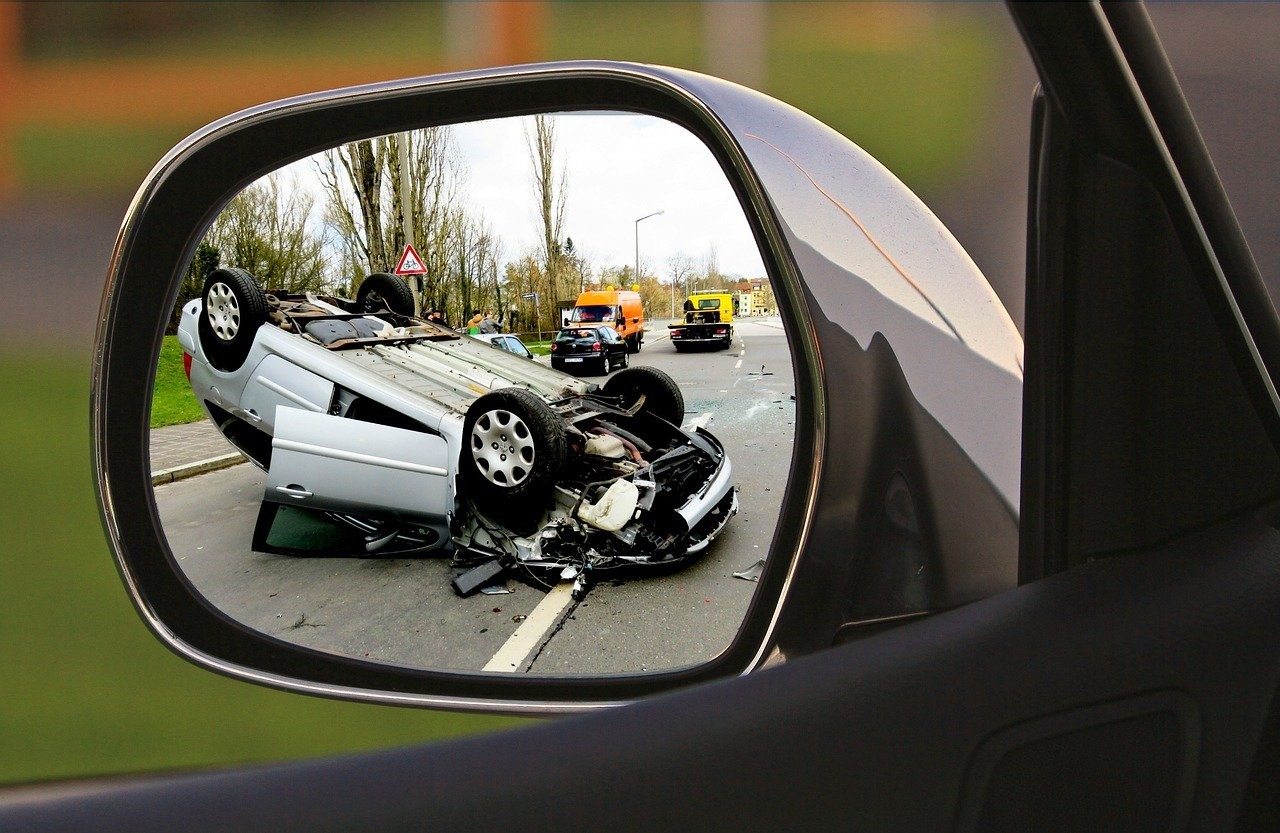 The role of personal injury lawyers; https://pixabay.com/photos/accident-hit-and-run-crime-traffic-1497295/