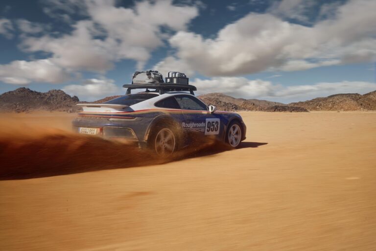 1668657054 Official Porsche 911 Dakar GTspirit