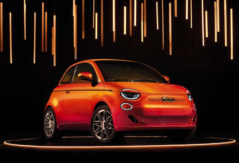 1668679504 Fiat 500 returns to US in 2024 as pure EV