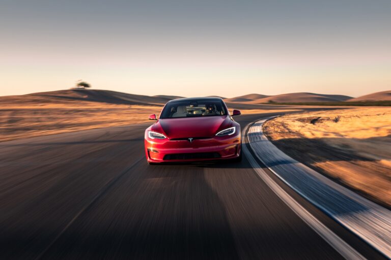 1669650322 Teslas Full Self Driving Beta made available to owners