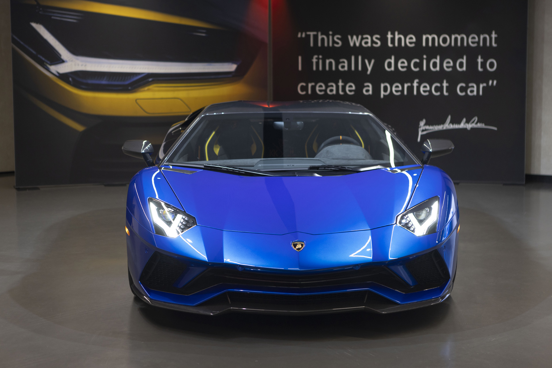 Lamborghini delivers final Aventador coupe