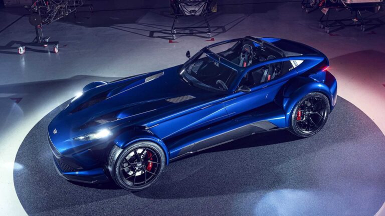 1670858082 Donkervoort F22 is a wilder continuation of the D8